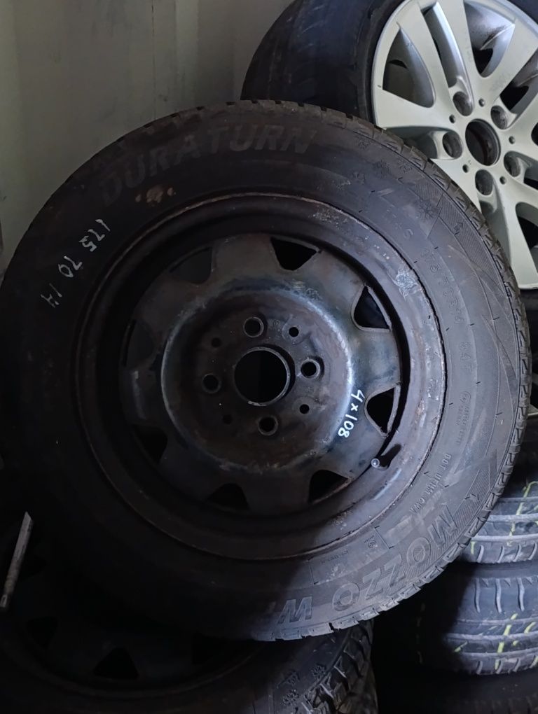 Диски железные на Ауди А4 R14 с резиной