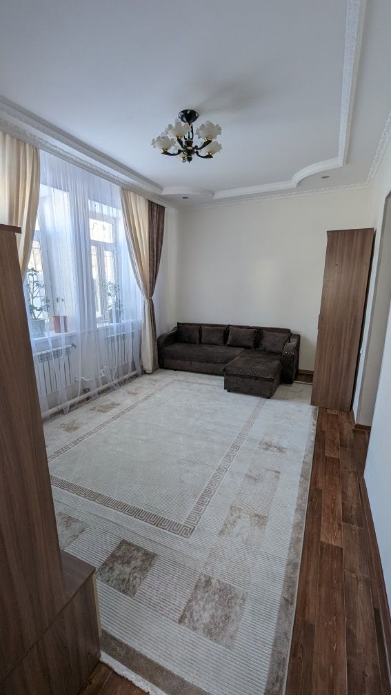 продам 3 комнатную