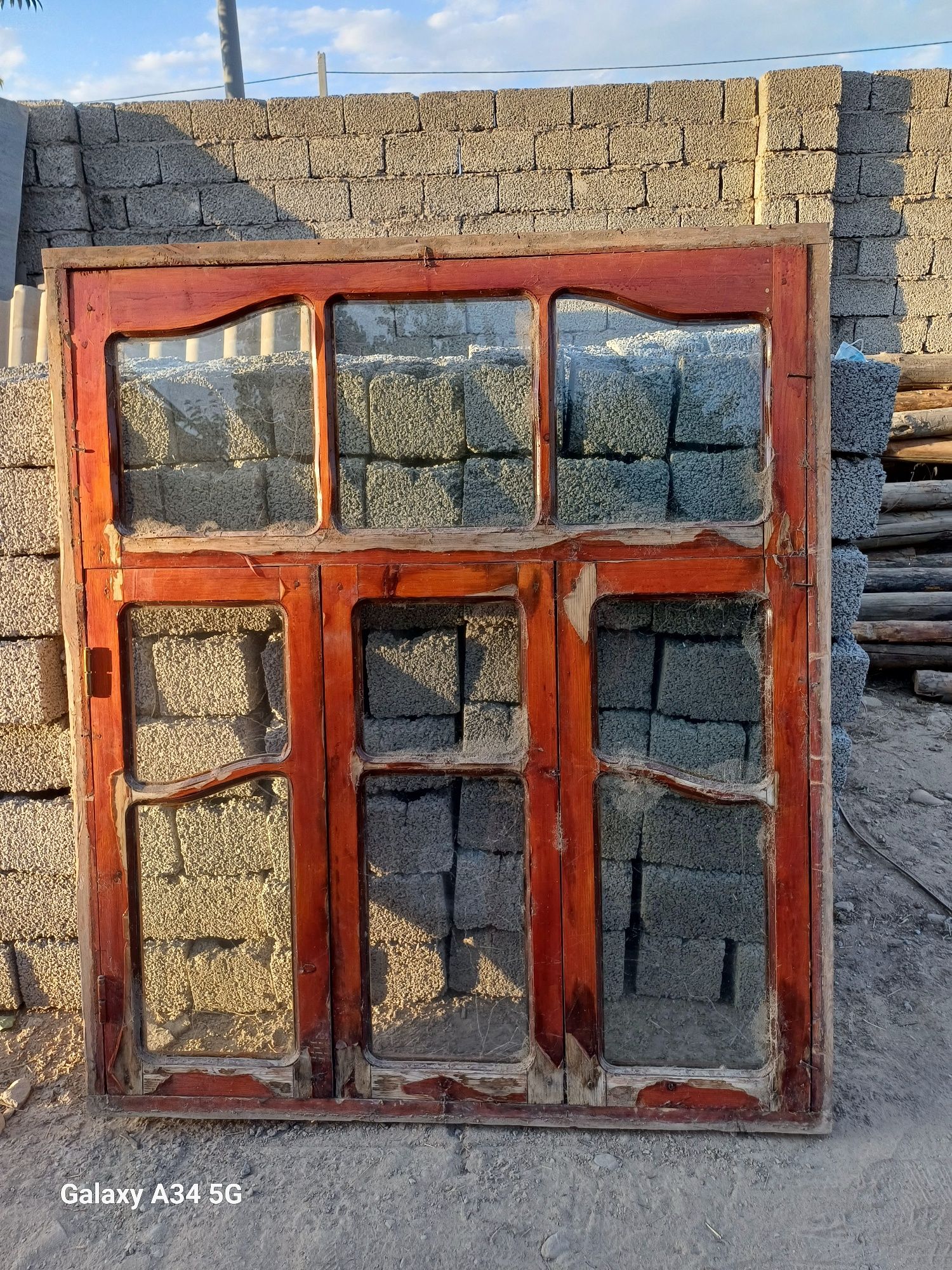 Терезе сатылады.