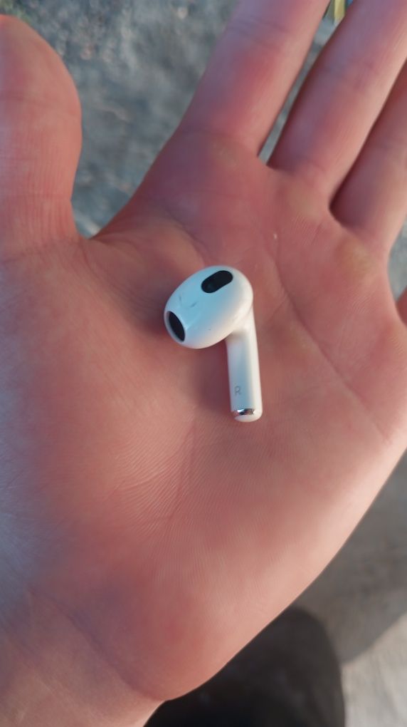 AirPods 3 (3-го поколения) Правый