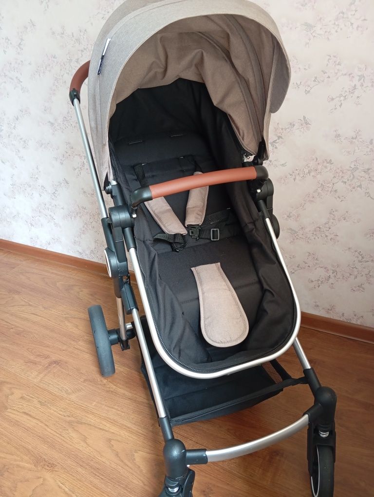 Коляска трансформер Babyton бежевый и матрац