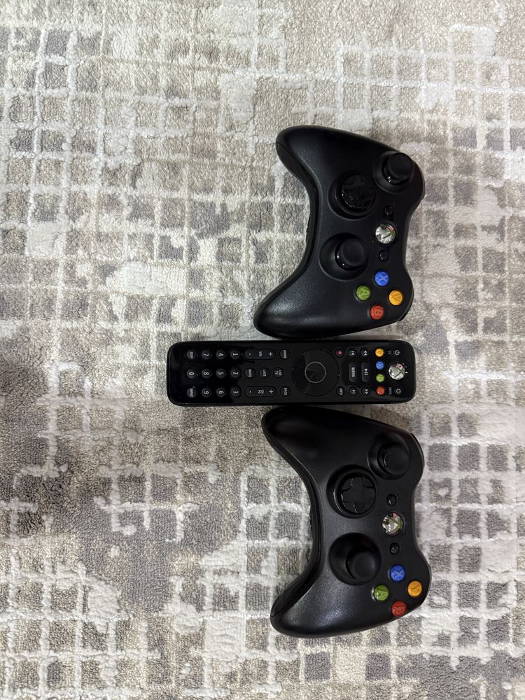 XBOX360 с дисками