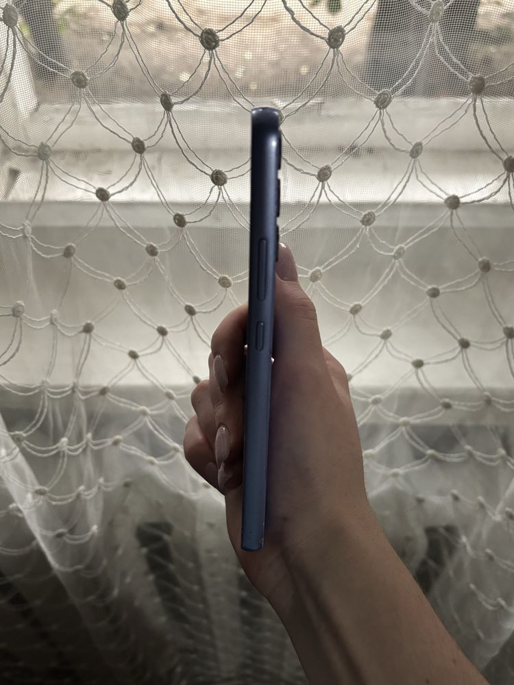 Продам телефон samsung