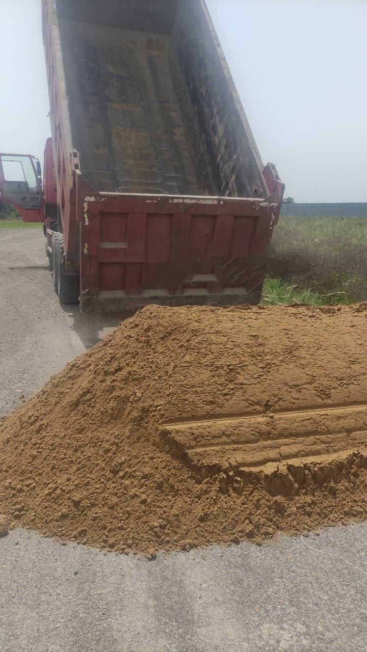 Доставка грунт засыпка, глина, чернозем, балас, пгс, отсев, сникерс