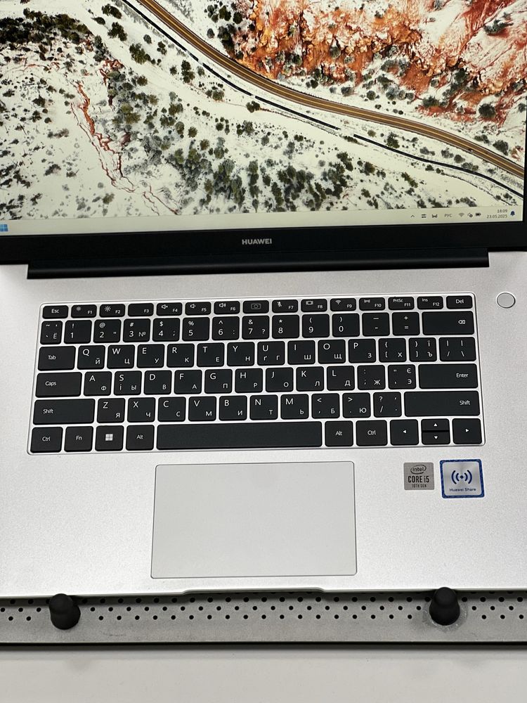 HUAWEI MateBook | Core i5-10210U | ОЗУ 8Gb | SSD 512Gb