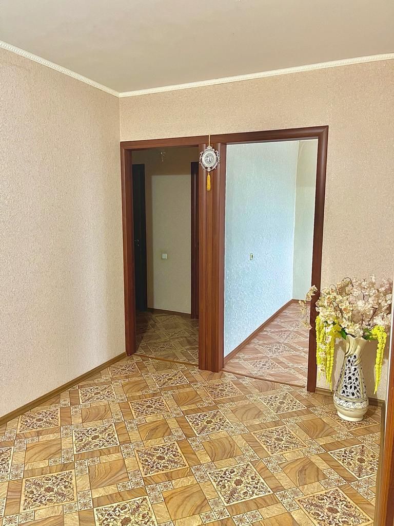 Продам 3 комнатную квартиру новой планировки , 19 микрорайон.