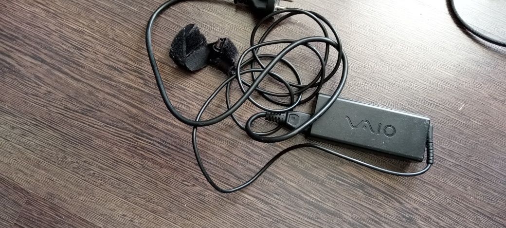 Зарядка для ноутбук Sony оригинал