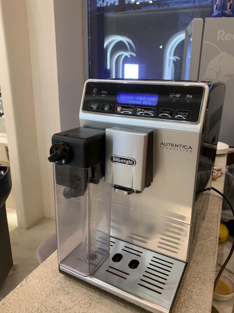 Кофемашина De Longhi продам