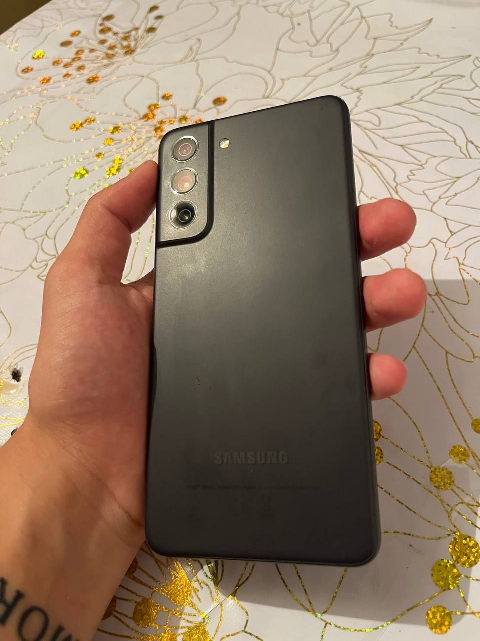 Продам Самсунг S21 FE 128гб