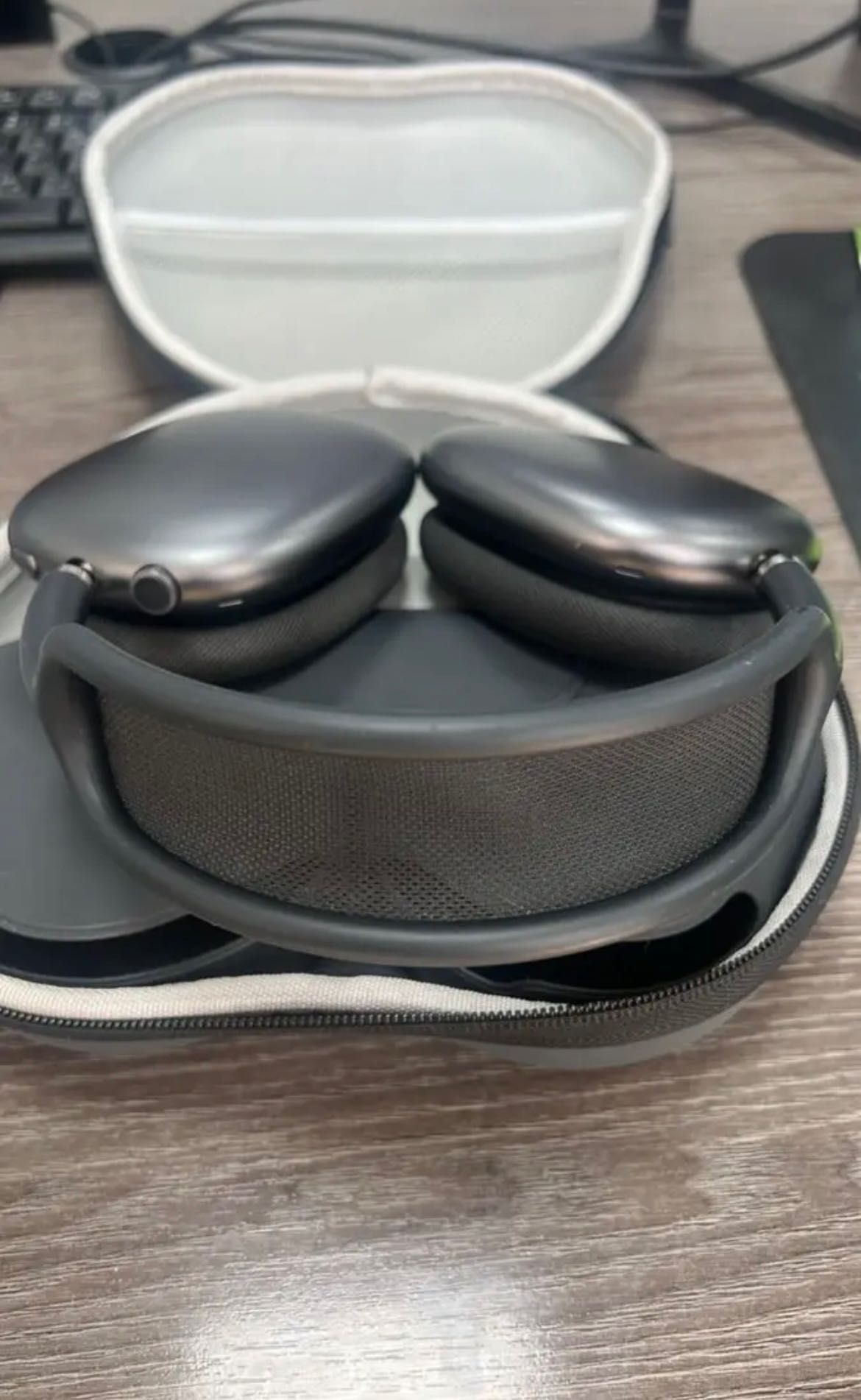Наушники AirPods Max