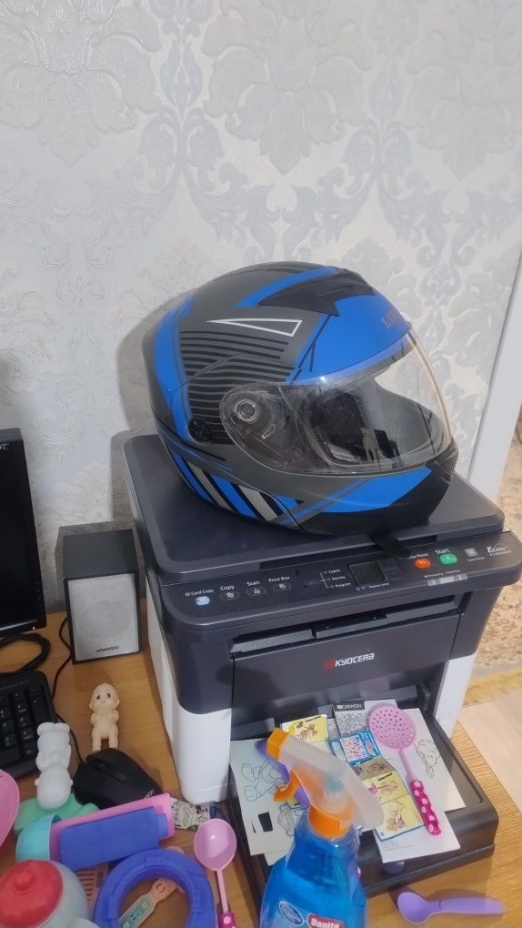 Продам мотошлем, бу