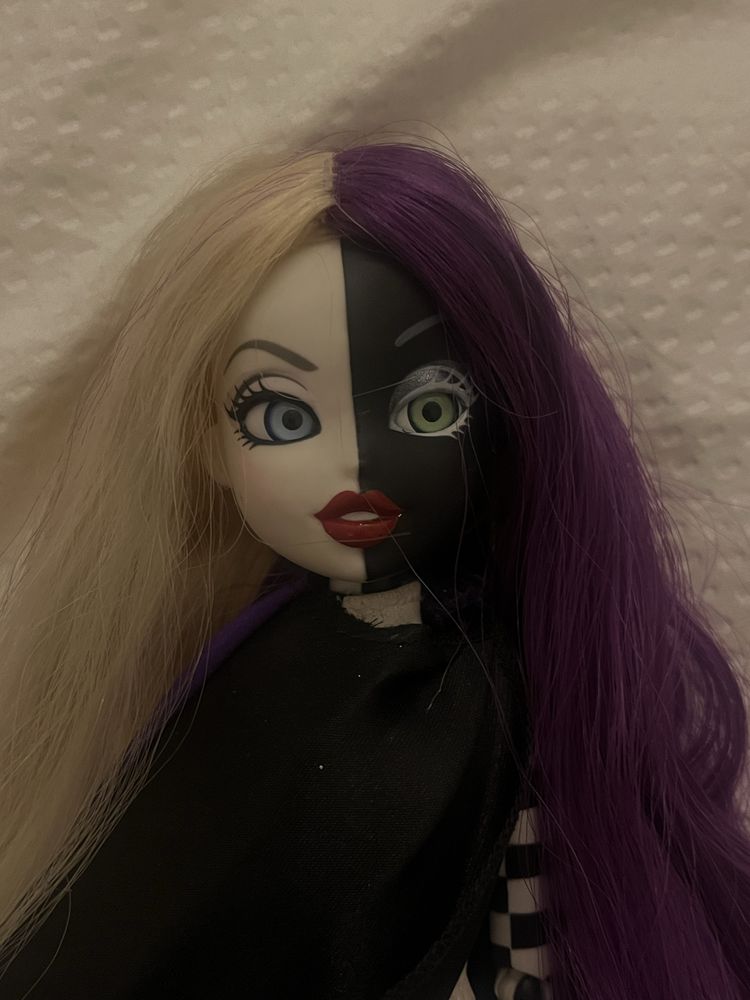 Кукла братзилаз bratzillaz