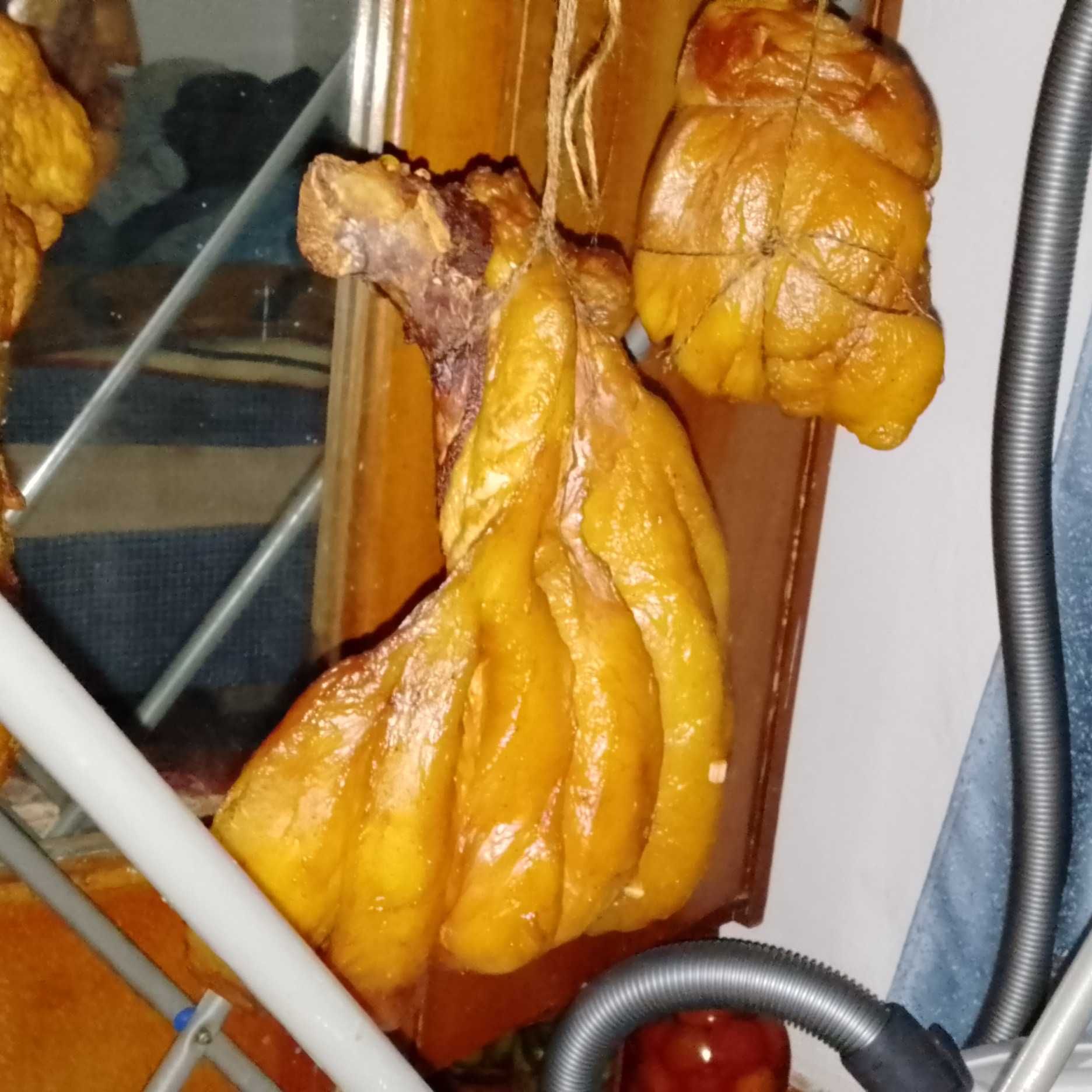 Коптим мясо(конина, говядина,казы, шужык), птицу.