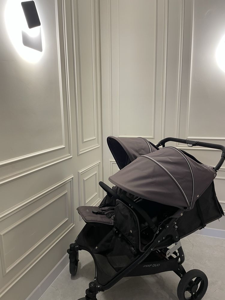 Супер коляска для двойняшек Valco Baby Snap Duo