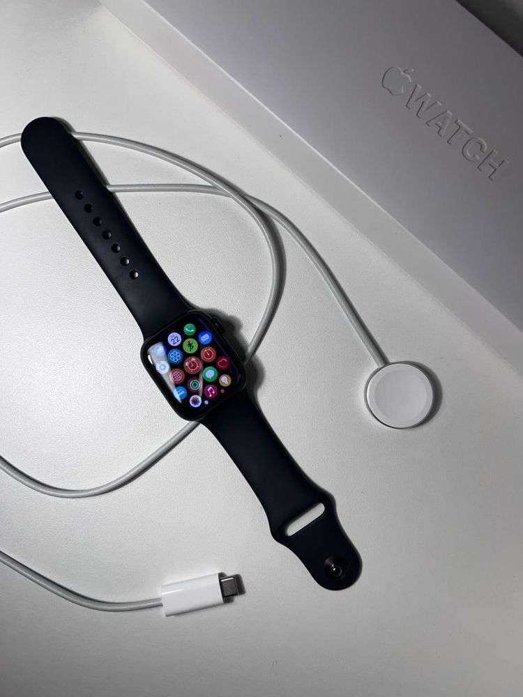 Apple Watch Series 8 черные 41мм