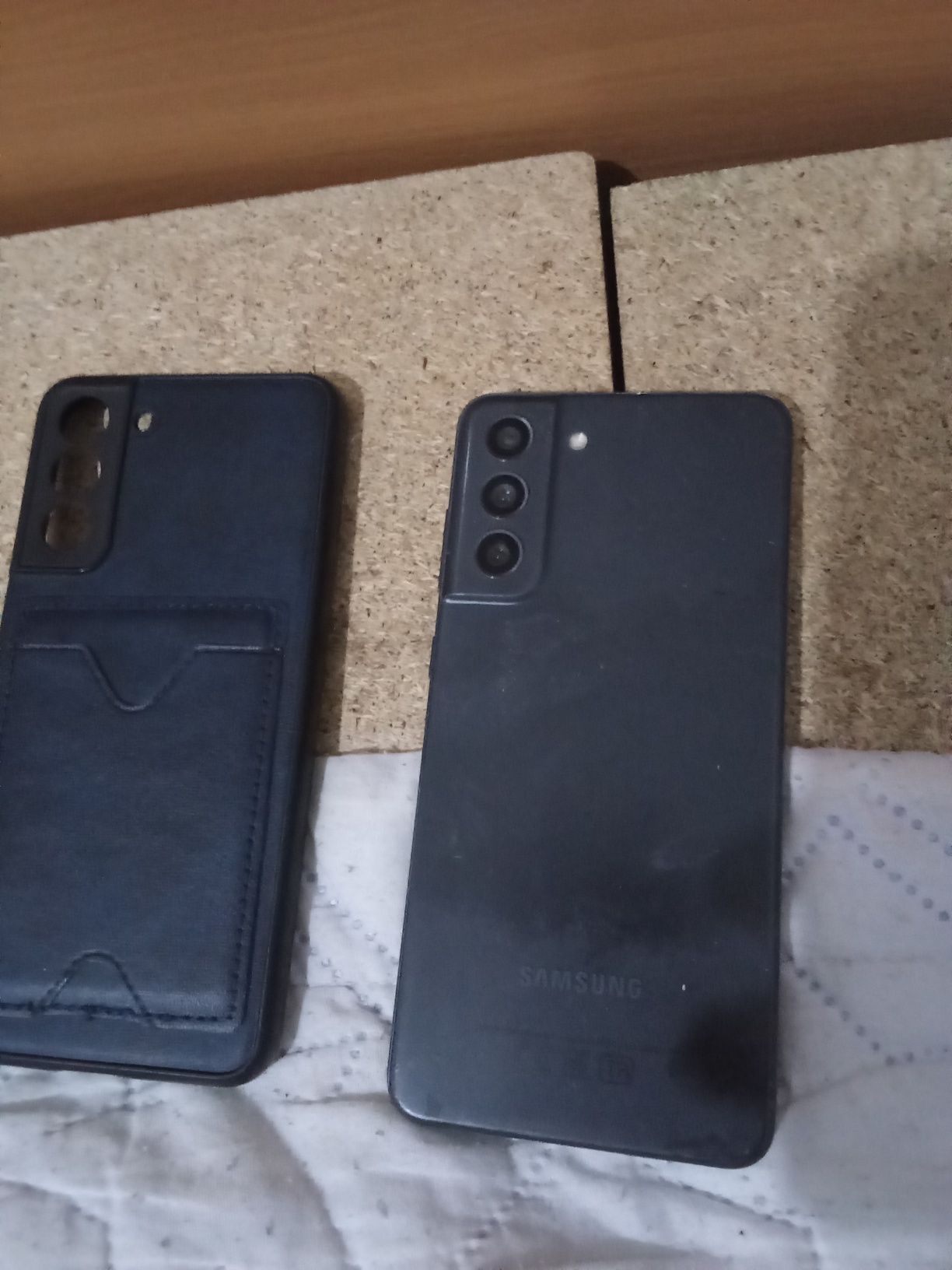 Продаётся Samsung s21fe