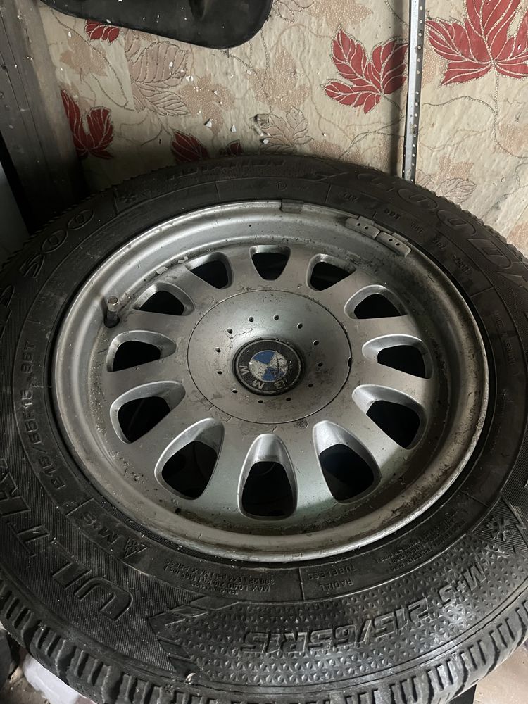 Продам диски с резиной бмв