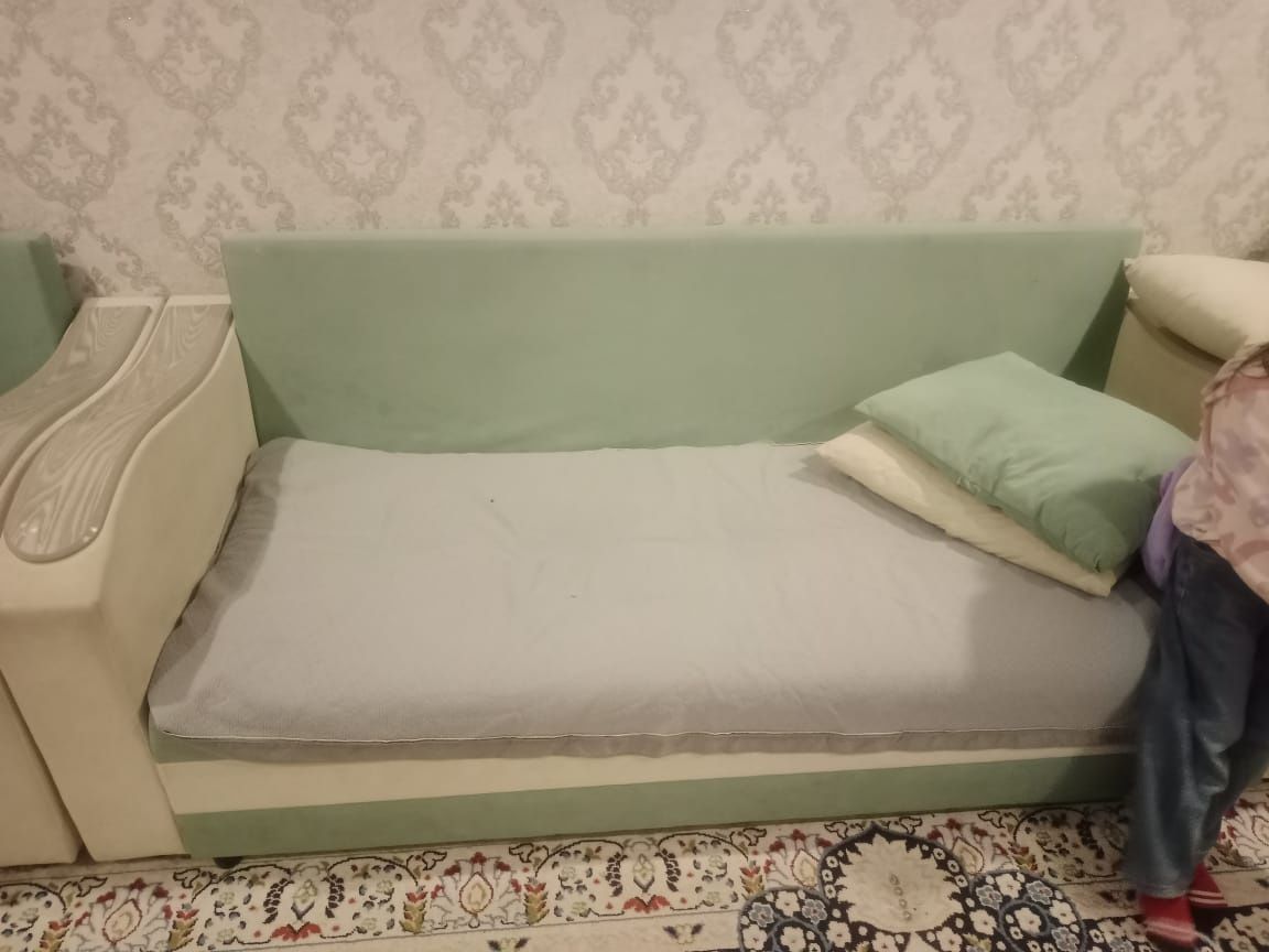 Диван и 2 кресла