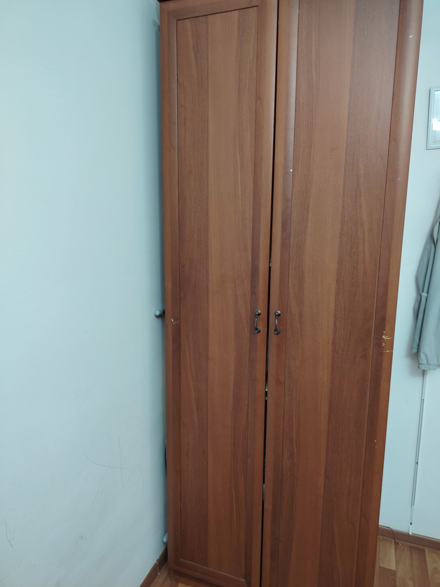 Шкаф для одежды с