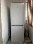 Холодильник indesit