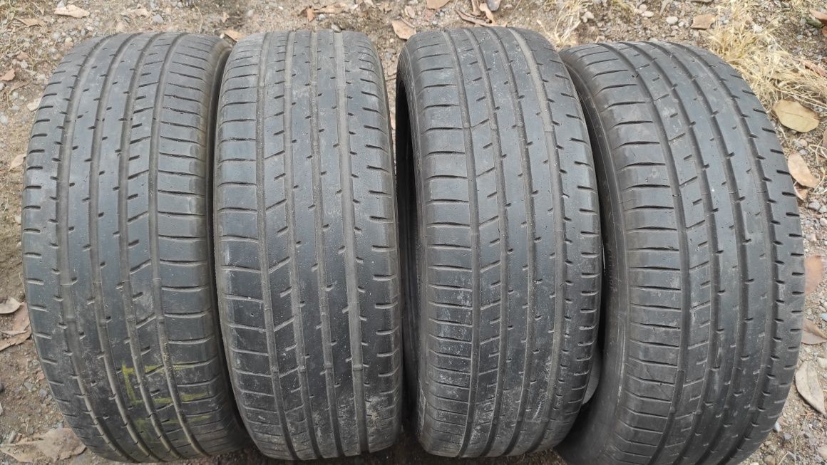 Комплект шин 225/55/19 Toyo