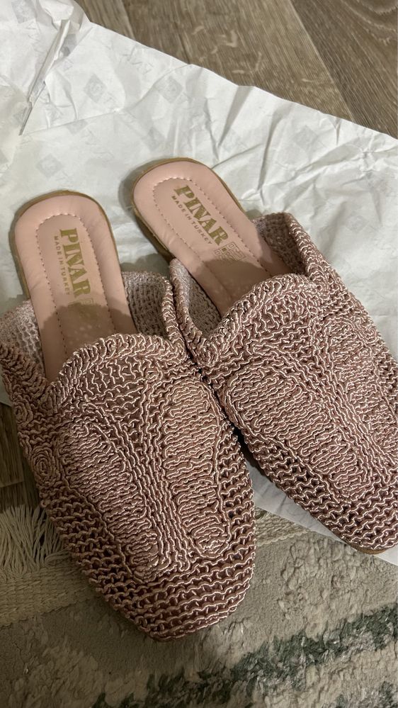 Плетёные шлепки новые цвет:коралловый