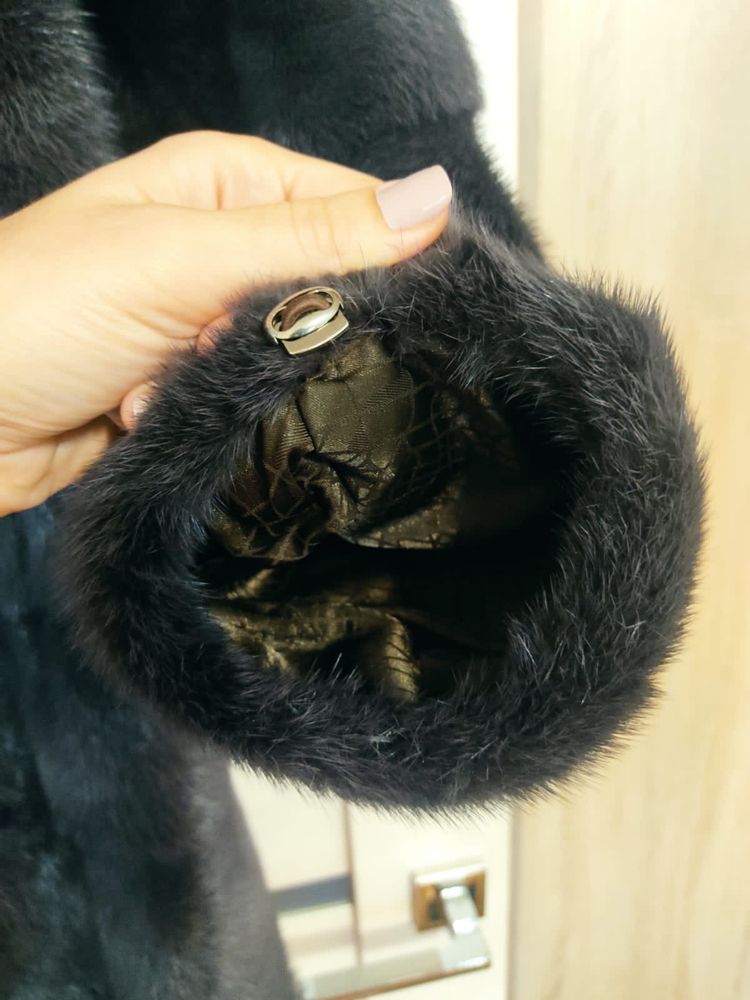 Продам норковую шубу