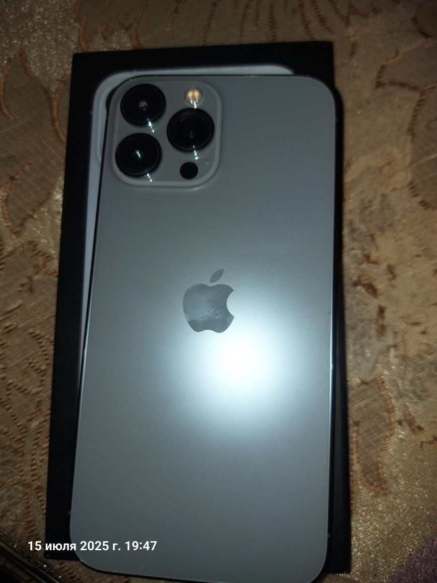 Продам срочно iPhone 13 Pro Max в хорошем состоянии 128 Гб