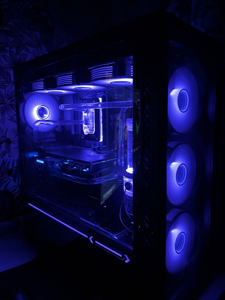 Мощный Игровой компьютер ryzen 7 5800x RX 6900xt