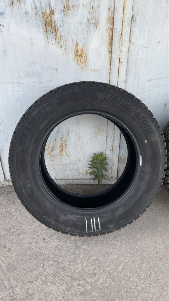Шины Bridgestone Ice Cruser 7000S