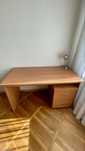 Продам стол,с выдвижной тумбой,б/у,в хорошем состоянии