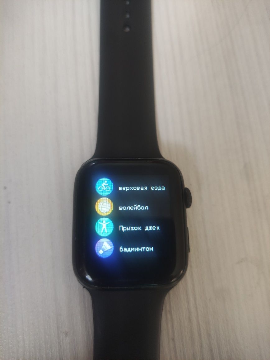 Продам  смарт часы- Smart watch