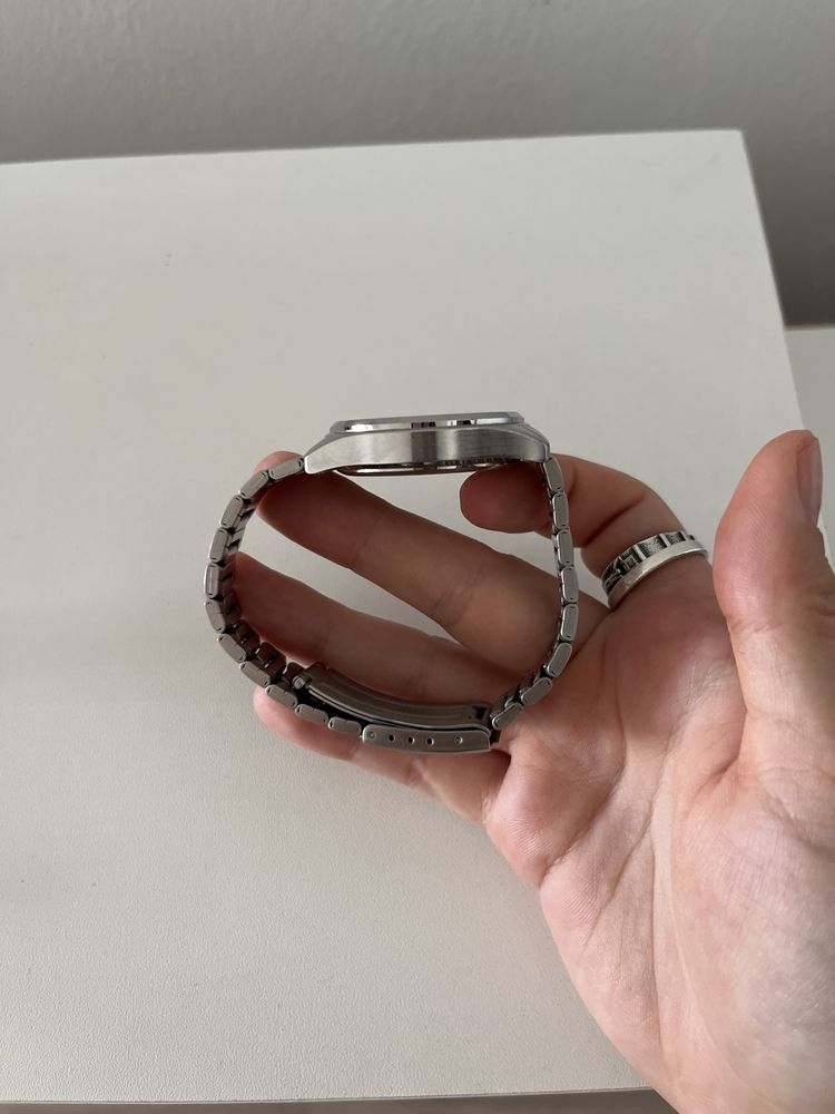 Продаю Часы casio