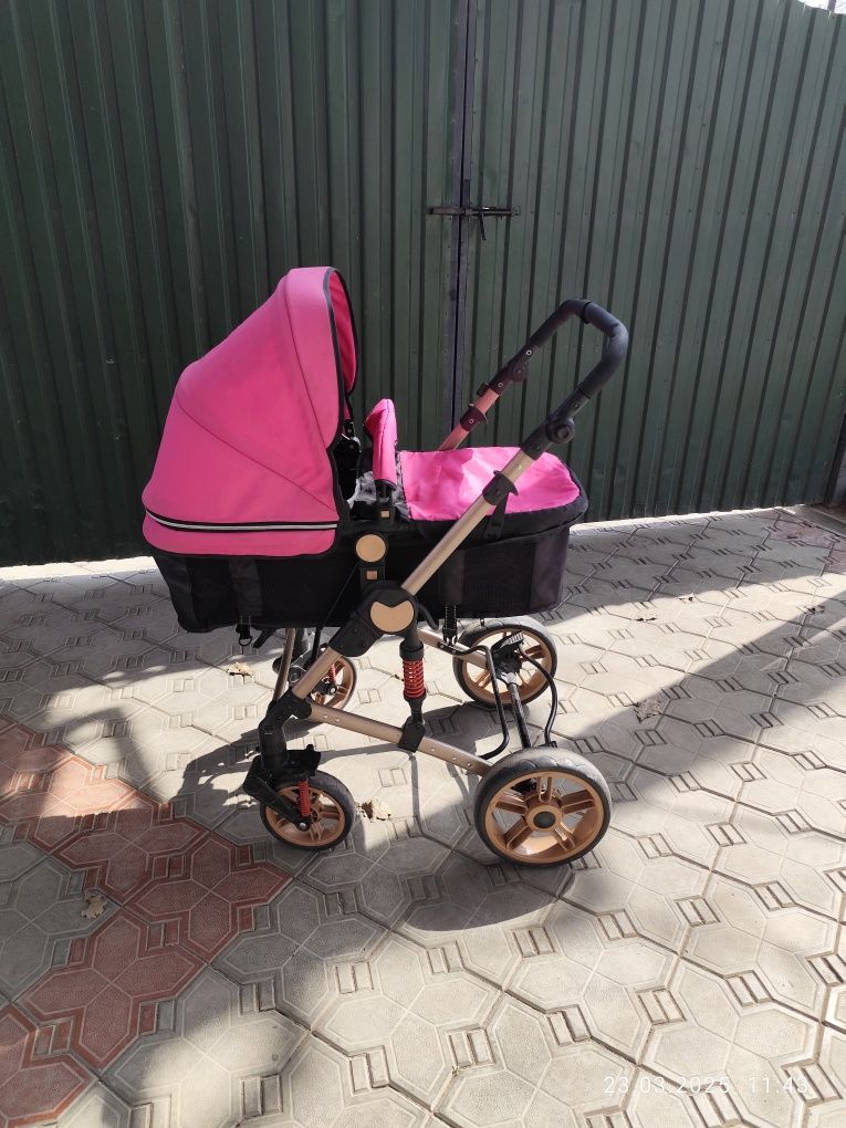 Продам детскую коляску