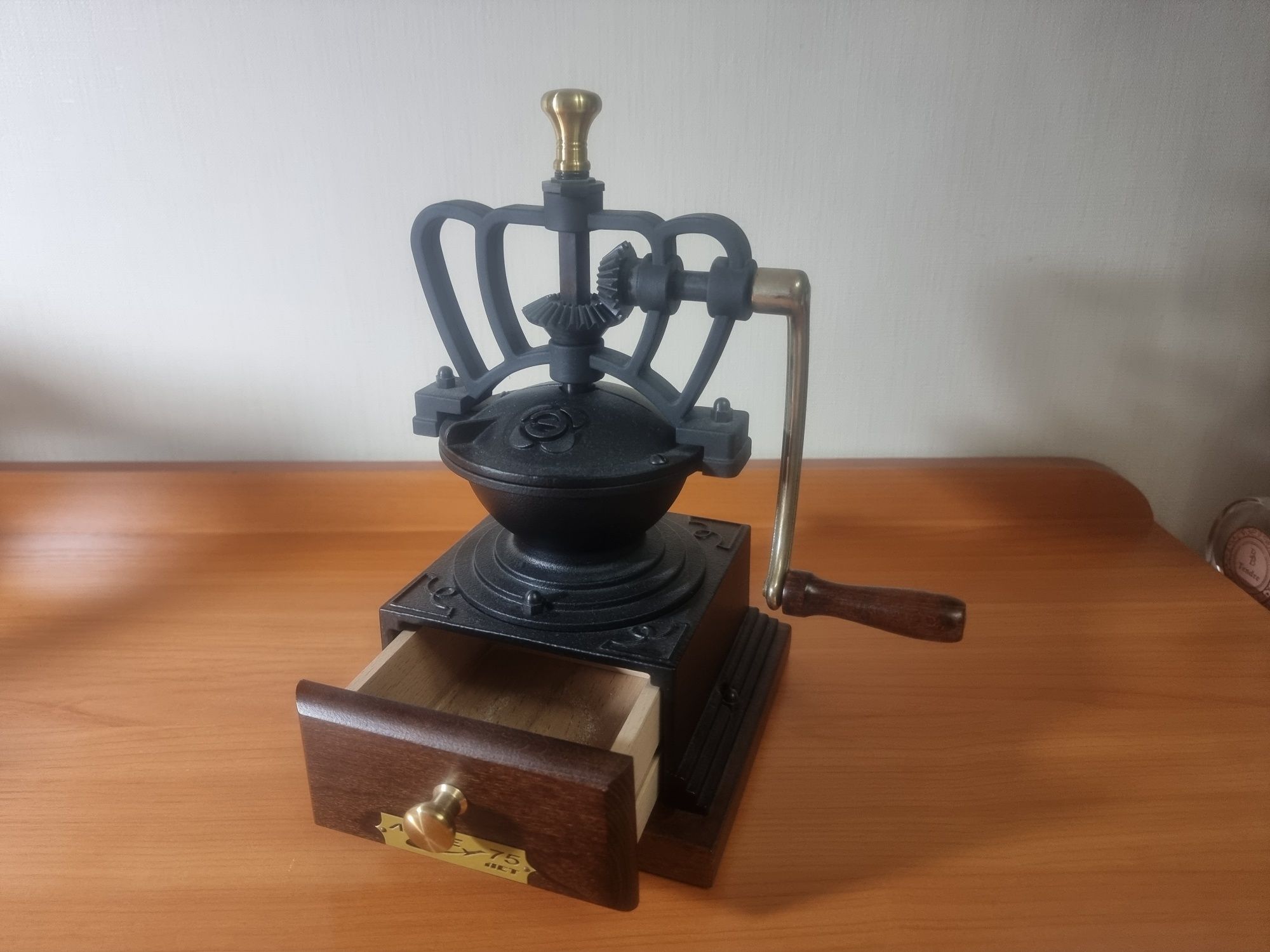 сувенир часы, кофемолка