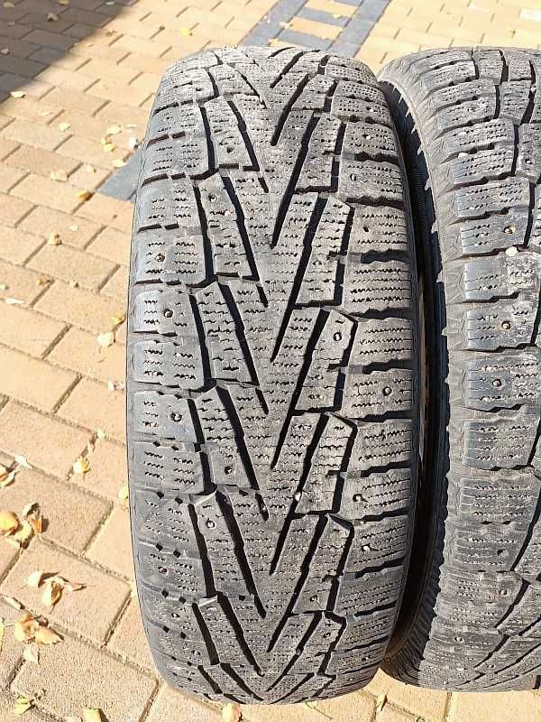 Шины 225/65 R17 - "Roadstone WinGuard Win Spike" (Корея), шипованные.