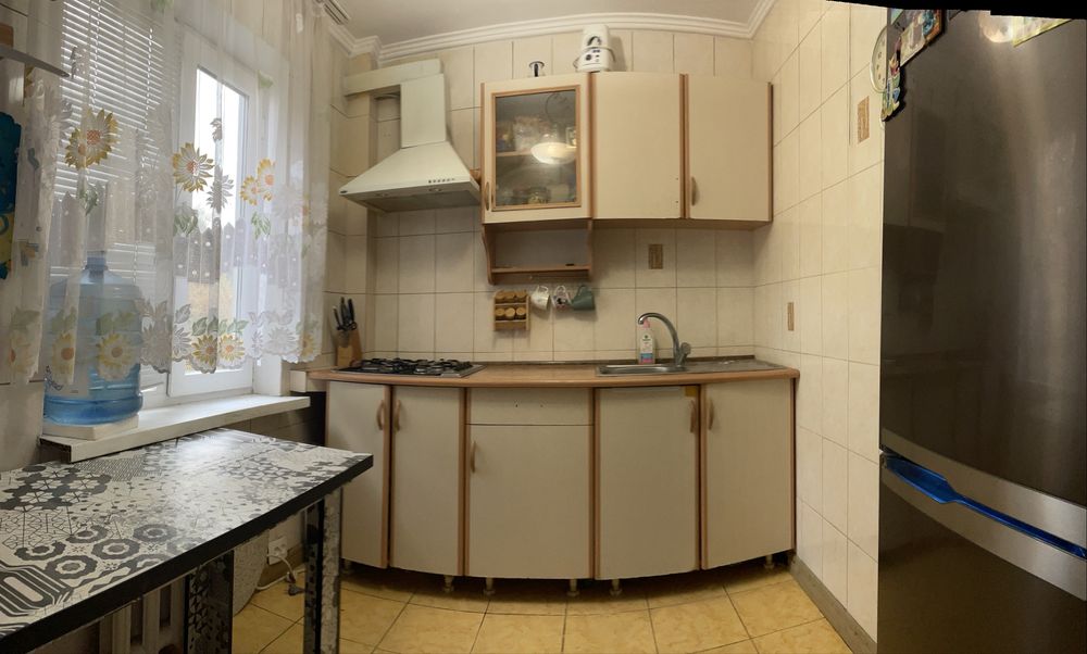 Сдам в аренду 3 комнатную в центре коктем1