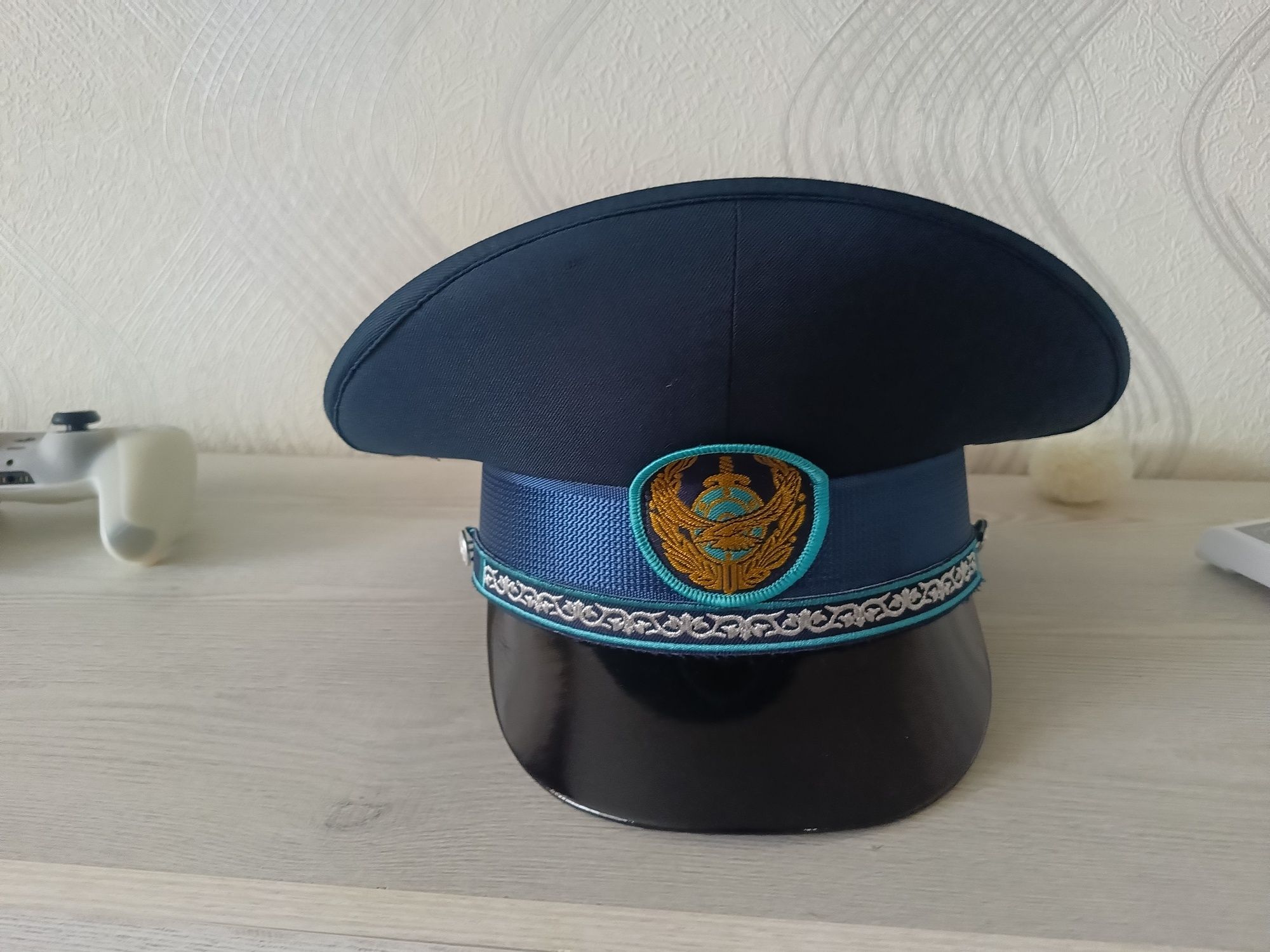 Фуражка полиции новая