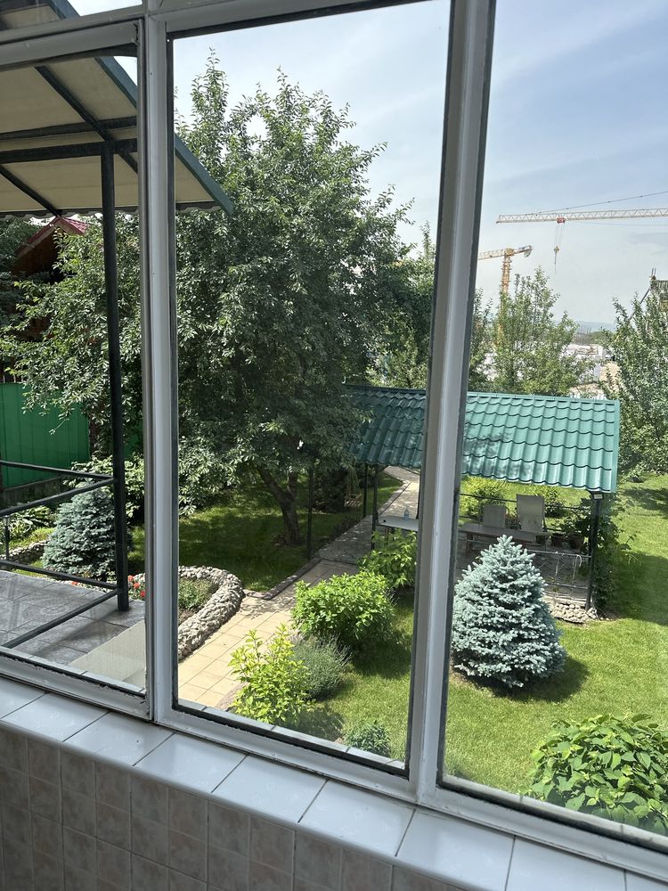 Продам особняк в престижном районе