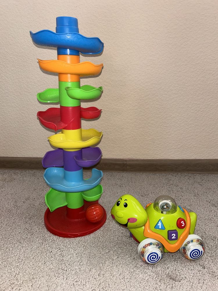 Игрушки для маленьких