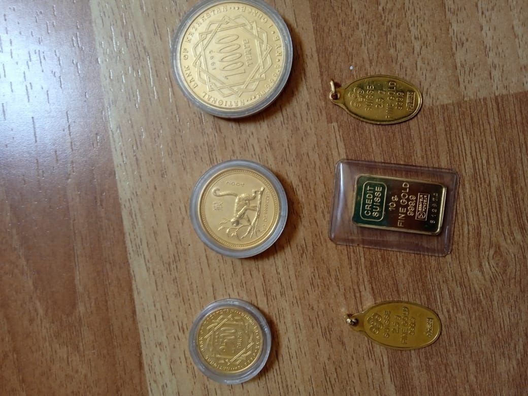 Продам золото ( монеты)