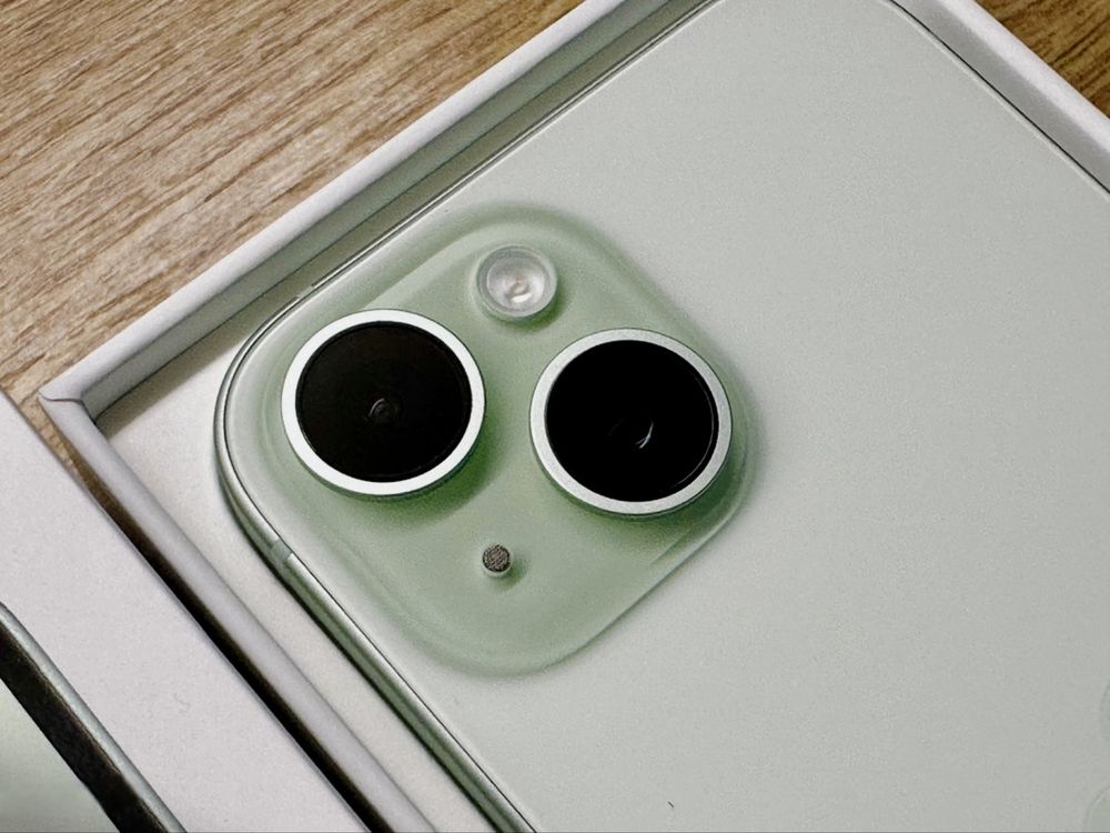 iPhone 15 от крупного ритейлера. В новом состоянии. Торг.