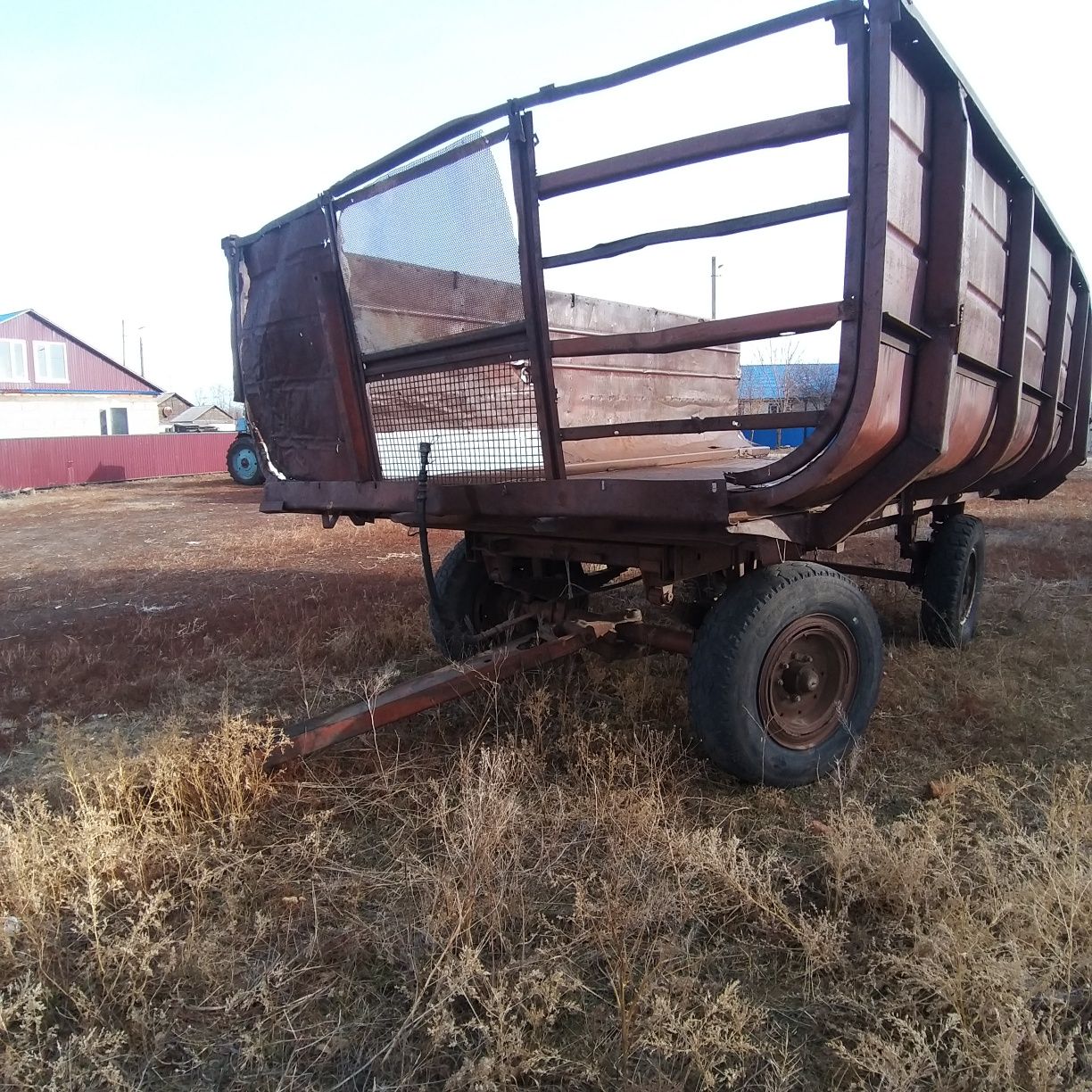 Продам телешку сеновозку