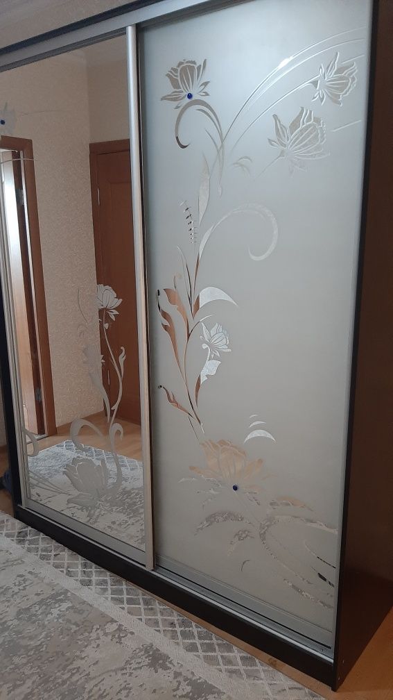 Продам шкаф  купе в прихожую