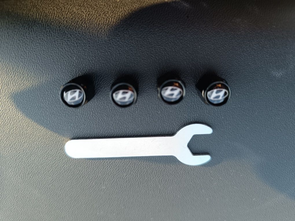 Колпачки для шин, Hyundai