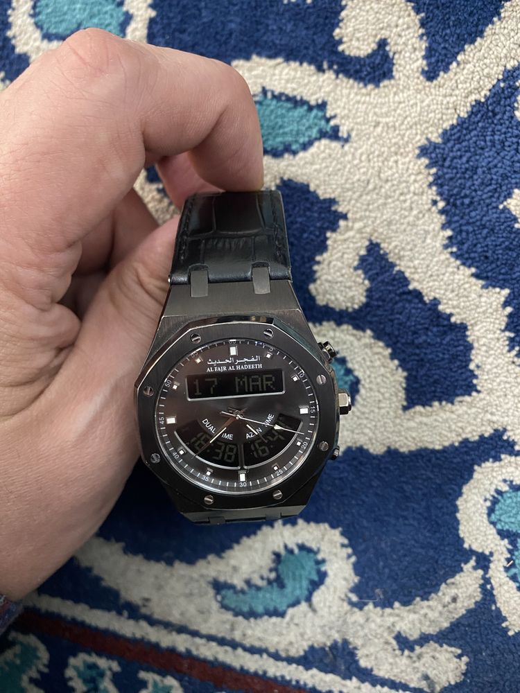 Часы Al Fajr Modern Dual Time Watch обмен на смартфон