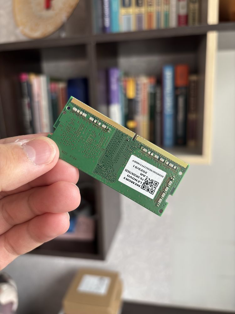 Новая оперативная память Samsung DDR4 SO-DIMM 4GB 3200 MHz