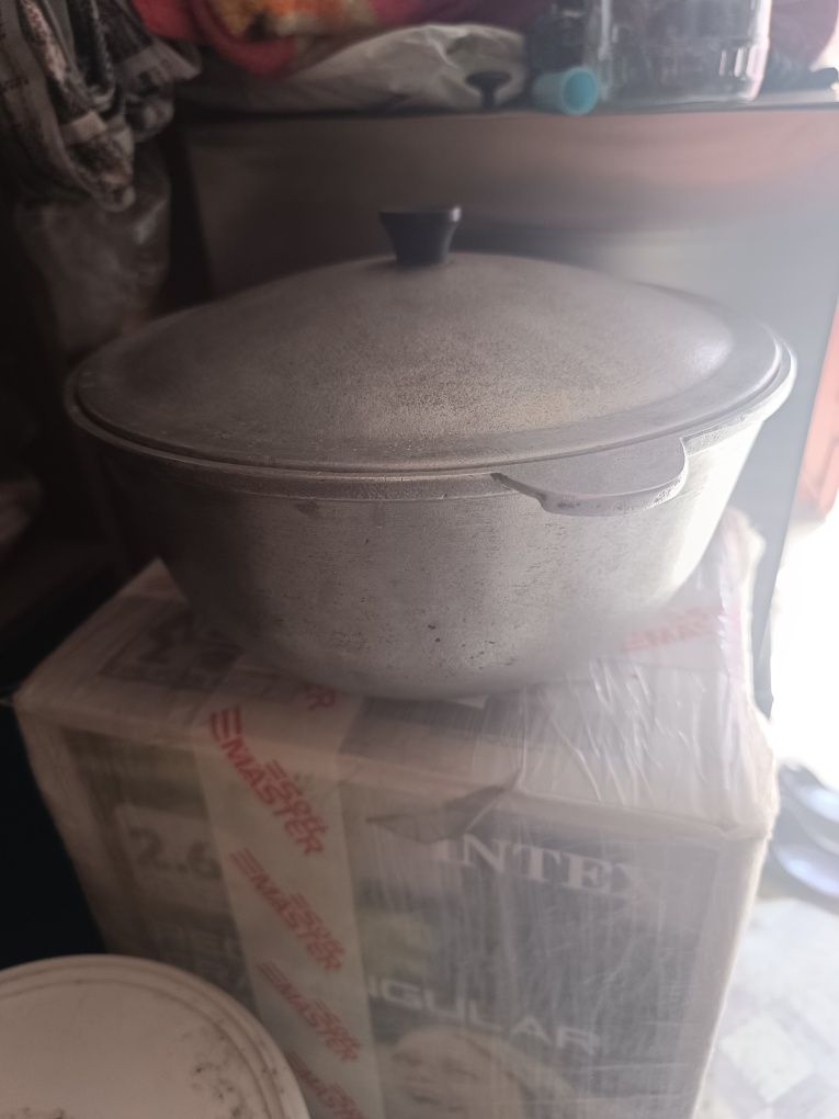Продам казаны б/у