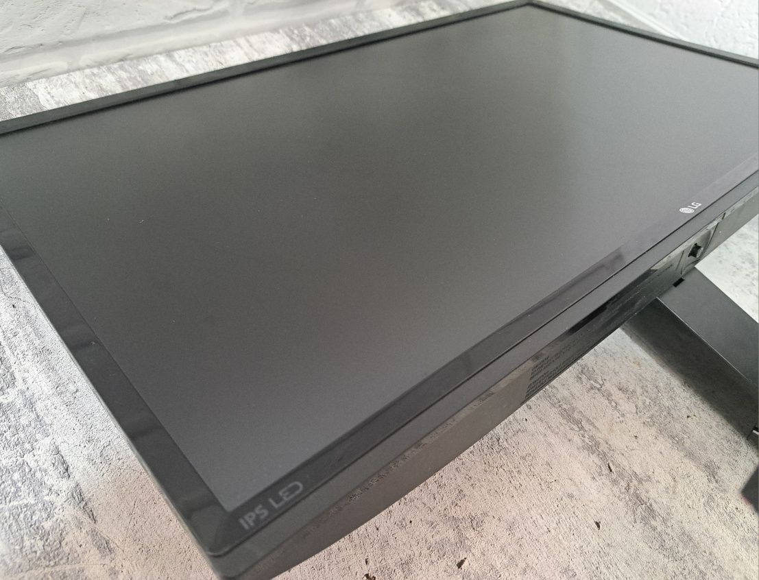 Продам игровой монитор LG 24MP59G-P (идеал)