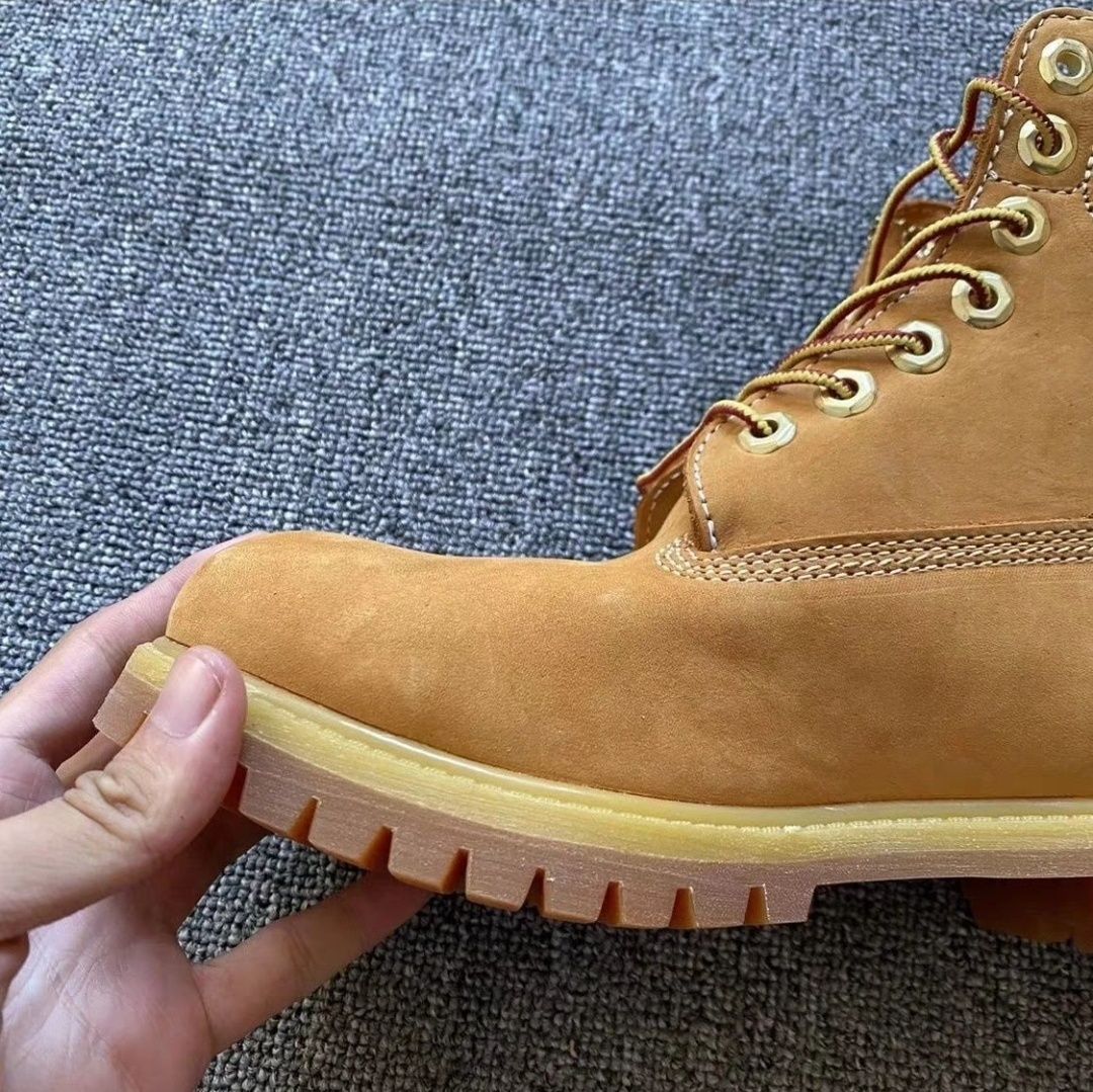 Ботинки Timberland.